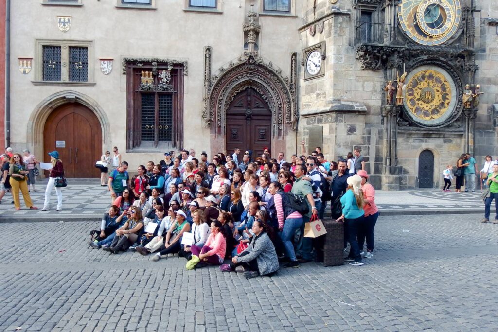 Mexican group in front of the Astronomic clock
