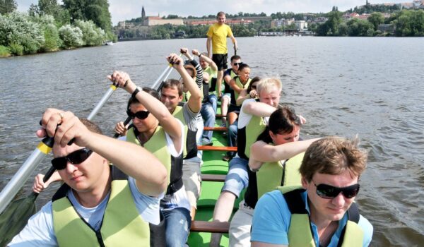 Dragon boating in Prague